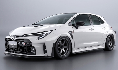 GR カローラ RZ BLACK LABEL フロントフェンダーガーニッシュ