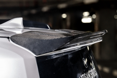 ぽぽろ ランドクルーザー300 ZX BLACK LABEL リアゲートスポイラー