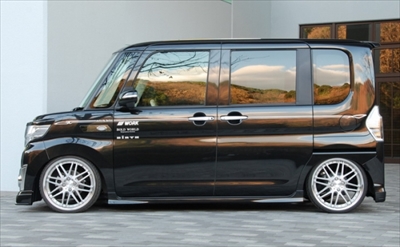 タントカスタム LA600S 前期 GLANZ フロントハーフスポイラー