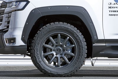 ランドクルーザー 300系 ZX JAOS フェンダーガーニッシュ type-X