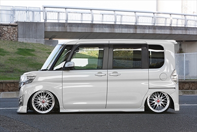 LA600 タントカスタム 前期 3代目・前期型】ダイハツ タントカスタム(LA600S/LA610S型)概要