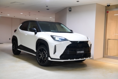 トヨタ ヤリスクロス純正エアロパーツ　フロントスポイラー　パールホワイト希少価値 トヨタ ヤリスクロス純正エアロパーツ フロントスポイラー