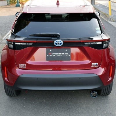 トヨタ ヤリスクロスハイブリッド 4WD 用純正マフラー ヤリスクロス ハイブリッド4WD ドザーナ90Φ 4本出し マフラー