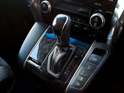 30系 ヴェルファイア G BASE デザインシフトブーツ ライトグレー